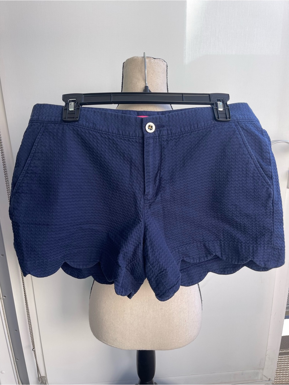 Lilly Pulitzer Navy Scallop Hem High Waist Shorts